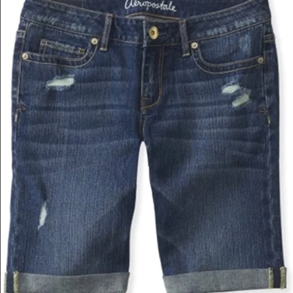 Aeropostale dark destructed Bermuda‎ shorts size 1/2 - Picture 2 of 8